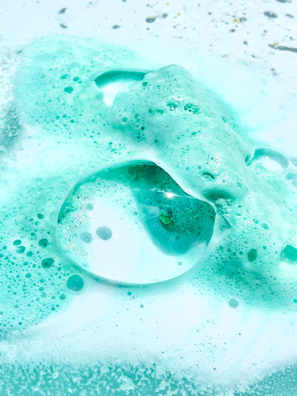 Crystal Bath Bomb - Aquamarine - Lemongrass